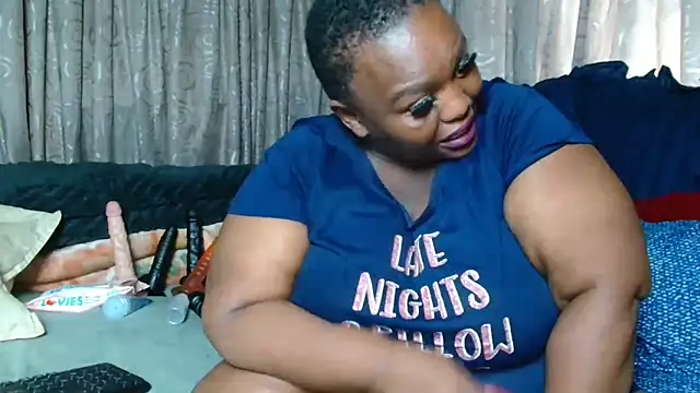 Bustyboobs02xx online show from 12/23/25, 07:39