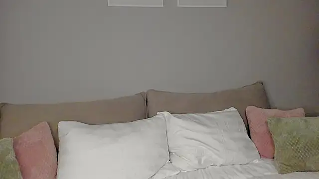 Stefa Evans online show from 09/17/25, 03:35