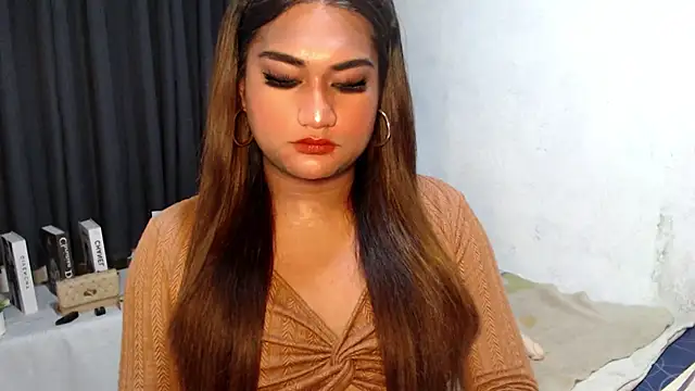 Elysia Fox online show from 02/06/26, 07:12