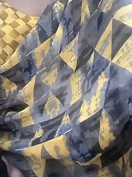 Snapshot of preethi-lovely chatting on 09/24/25, 03:37 preethi-lovely online show from 09/24/25, 03:37