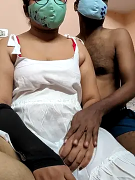 Snapshot of preethi-lovely chatting on 10/08/25, 05:38 preethi-lovely online show from 10/08/25, 05:38