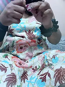 Snapshot of preethi-lovely chatting on 10/25/25, 09:50 preethi-lovely online show from 10/25/25, 09:50