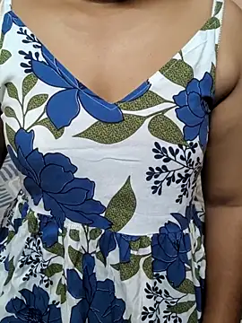 Snapshot of preethi-lovely chatting on 11/24/25, 01:55 preethi-lovely online show from 11/24/25, 01:55