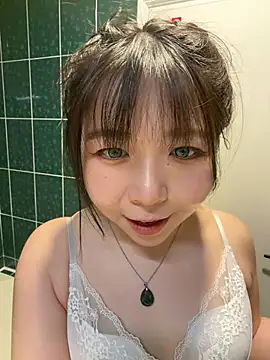 Snapshot of piffydream chatting on 05/11/26, 02:45 piffydream online show from 05/11/26, 02:45