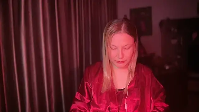 BikiHellena online show from 06/11/26, 04:54