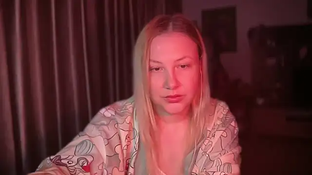 BikiHellena online show from 06/12/26, 04:44
