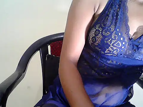 Snapshot of Janvi_singh02 chatting on 09/17/25, 03:57 Janvi singh02 online show from 09/17/25, 03:57