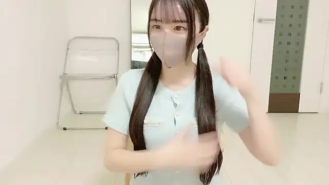  Mia land  online show from 02/19/26, 01:40