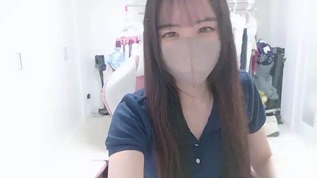  Mia land  online show from 02/24/26, 02:15