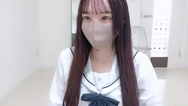  Mia land  online show from 02/26/26, 02:43