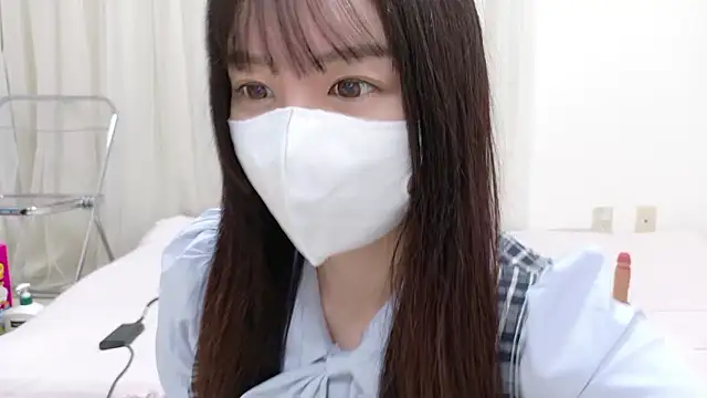  Mia land  online show from 03/27/26, 01:44