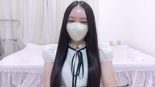  Mia land  online show from 07/20/26, 02:08