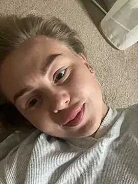 MartaLuna  online show from 09/29/25, 08:02