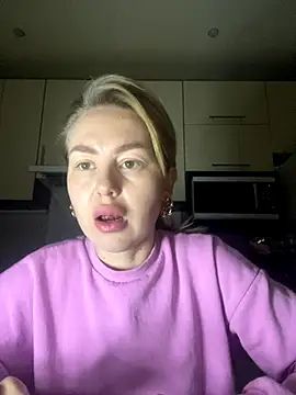 MartaLuna  online show from 12/02/25, 07:20