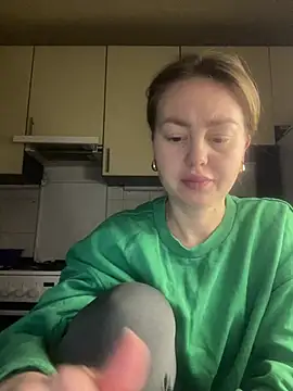 Snapshot of MartaLuna_ chatting on 02/02/26, 06:28 MartaLuna online show from 02/02/26, 06:28