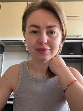 Snapshot of MartaLuna_ chatting on 03/02/26, 06:47 MartaLuna online show from 03/02/26, 06:47