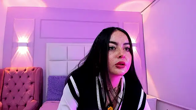 Ashleypetit online show from 06/20/26, 12:41
