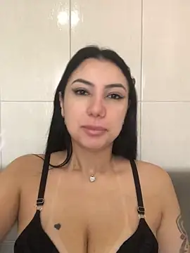 Andreininha online show from 11/28/25, 01:03