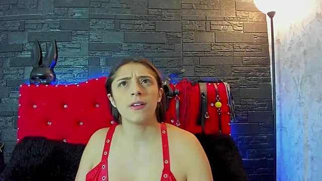 Snapshot of KatyVelvet chatting on 09/19/25, 02:46 KatyVelvet online show from 09/19/25, 02:46