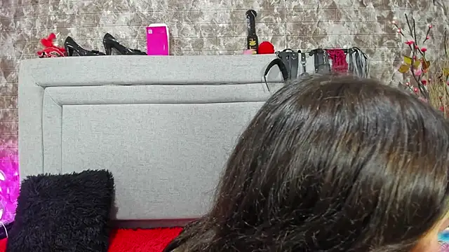 Snapshot of KatyVelvet chatting on 11/20/25, 03:07 KatyVelvet online show from 11/20/25, 03:07