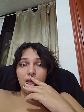 Snapshot of MaoMaoLa chatting on 11/28/25, 04:59 MaoMaoLa online show from 11/28/25, 04:59