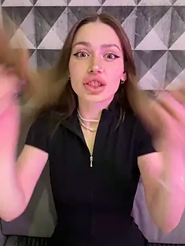 Elizabeth Tay online show from 02/28/26, 05:58