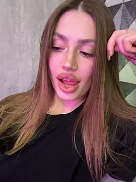 Elizabeth Tay online show from 03/17/26, 06:33