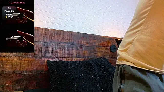 JhosuaVega online show from 09/25/25, 01:20