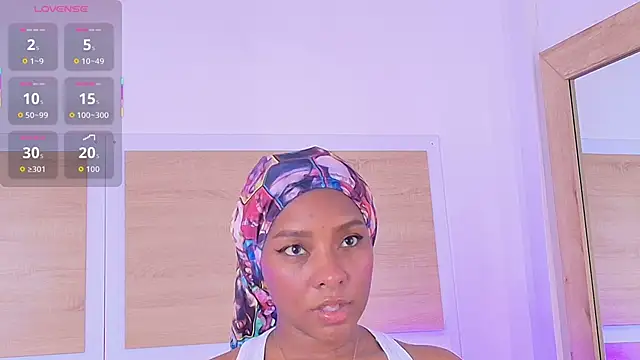 ValeryCortezm online show from 11/19/25, 01:22