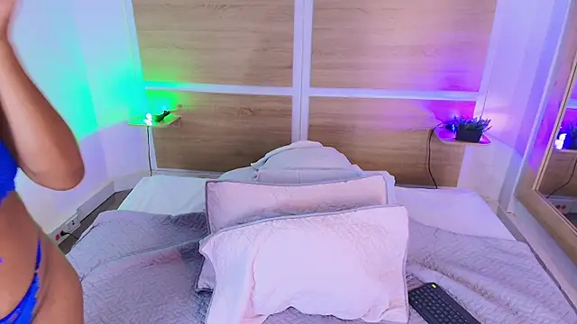 ValeryCortezm online show from 02/17/26, 12:45