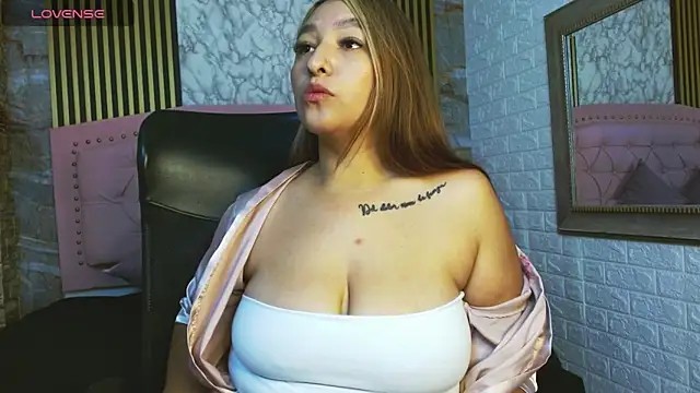 daphne walton online show from 09/20/25, 11:55