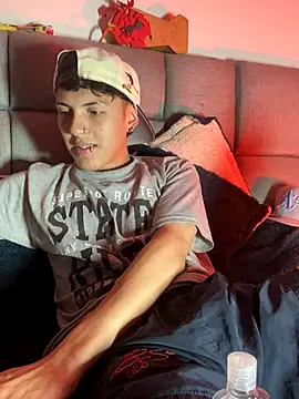 NaytonFreeman online show from 12/15/25, 11:25