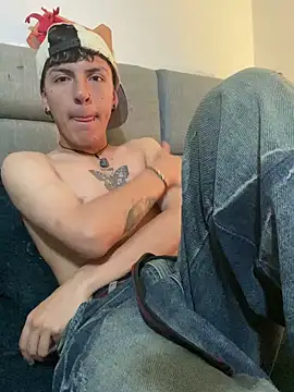 NaytonFreeman online show from 12/20/25, 11:39