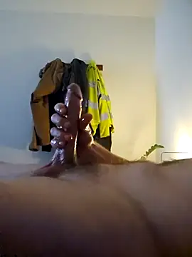 Snapshot of MrWest1887 chatting on 09/30/25, 09:09 MrWest1887 online show from 09/30/25, 09:09