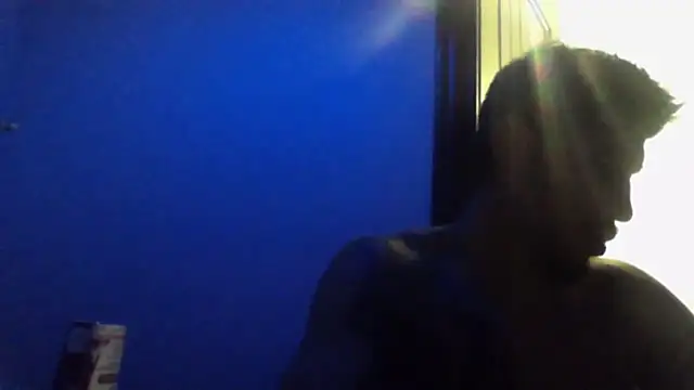 Snapshot of busnfatnutsLildee chatting on 07/28/26, 01:21 busnfatnutsLildee online show from 07/28/26, 01:21