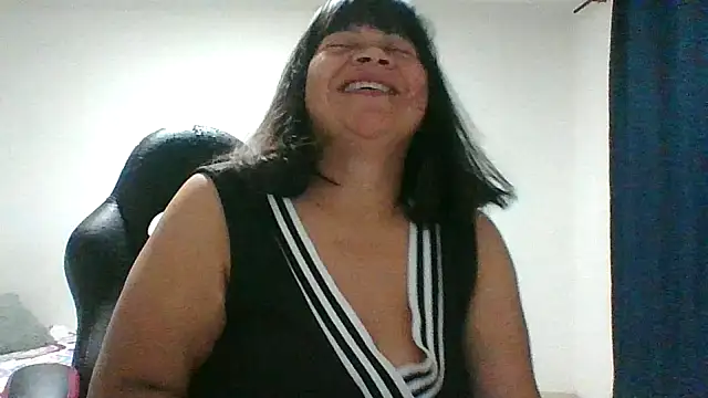 adri89-g online show from 02/07/26, 01:42