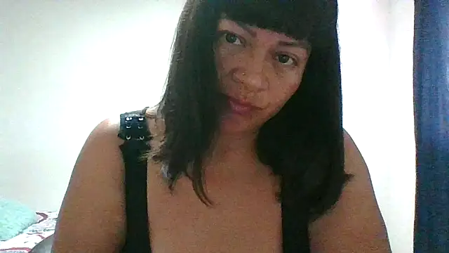 adri89-g online show from 02/18/26, 12:34