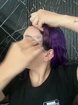 Snapshot of mistress_angell_ chatting on 10/08/25, 08:17 mistress angell online show from 10/08/25, 08:17