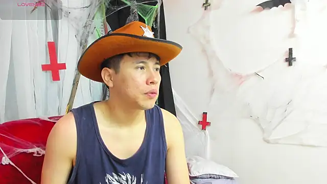 Nick Wolff online show from 10/31/25, 07:20