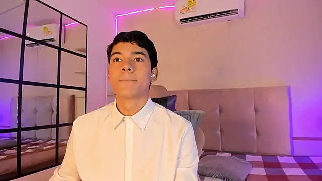 SandroVeyra online show from 10/23/25, 04:01