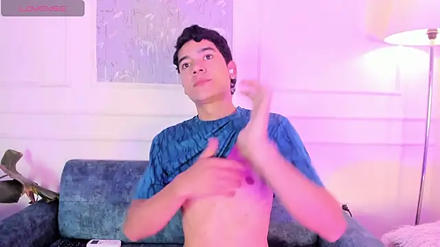 SandroVeyra online show from 12/16/25, 02:16