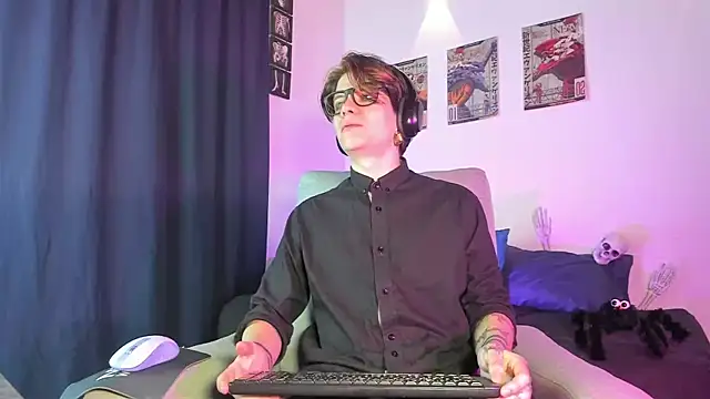 Jerry Cole online show from 10/22/25, 01:28