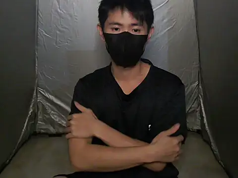 Snapshot of hayato1995 chatting on 04/14/26, 03:07 hayato1995 online show from 04/14/26, 03:07