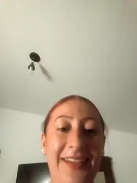 milenacardona online show from 10/18/25, 12:02