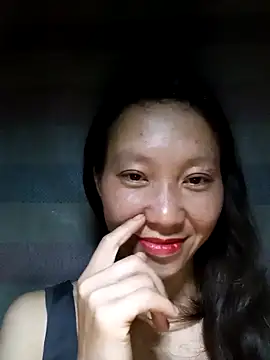 bonnie-00 online show from 10/03/25, 04:59