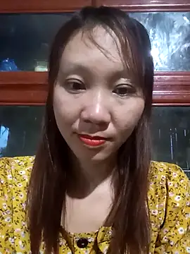 bonnie-00 online show from 05/17/26, 11:39