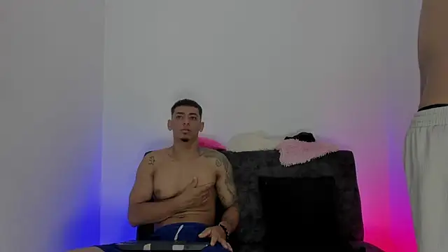 maykel and mike online show from 10/10/25, 02:49