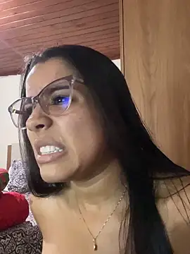 Snapshot of Isawilliams chatting on 09/18/25, 04:20 Isawilliams online show from 09/18/25, 04:20