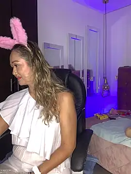 BunnyGlow50 online show from 05/31/26, 07:48