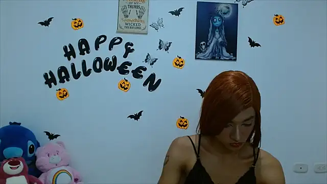 PinkLuna LolaBloom online show from 10/27/25, 11:47